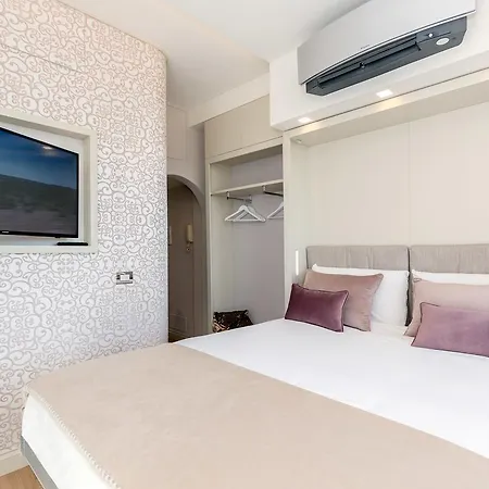 Апартаменты Romantic Deluxe Studio - Ponte Vecchio Флоренция